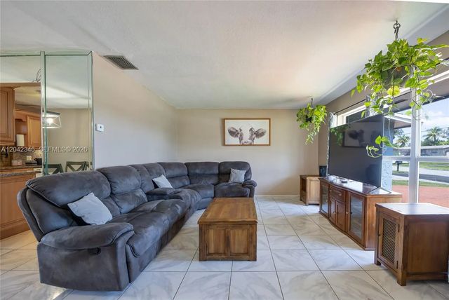 4 of 26 - 8350 Nw 27th Place, Sunrise, FL