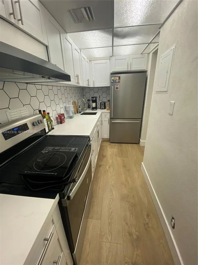 3 of 24 - 1000 West Avenue #531, Miami Beach, FL