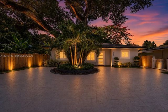 2 of 40 - 2750 Nw 170th Street, Miami Gardens, FL