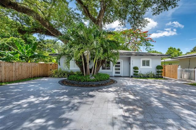 4 of 40 - 2750 Nw 170th Street, Miami Gardens, FL