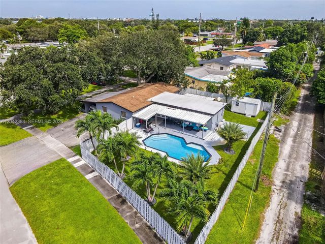 5 of 33 - 3338 Taft Street, Hollywood, FL