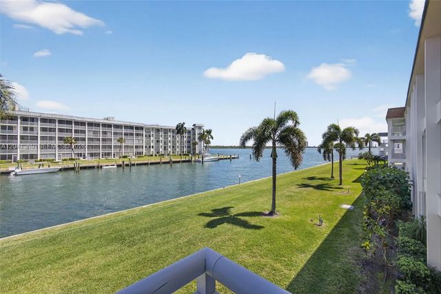 111 Shore Court #205, North Palm Beach
