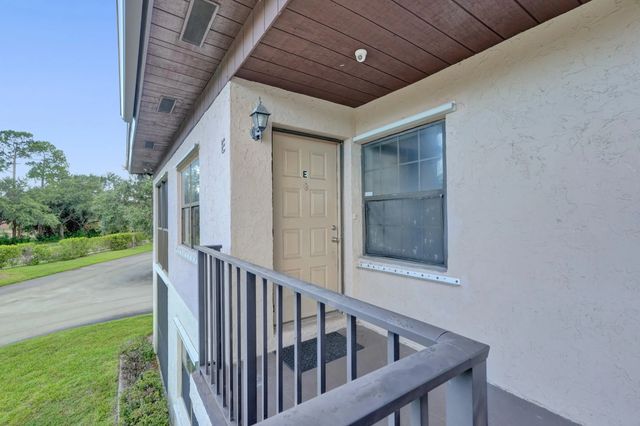 3 of 23 - 4225 S 57th Avenue #e, Greenacres, FL