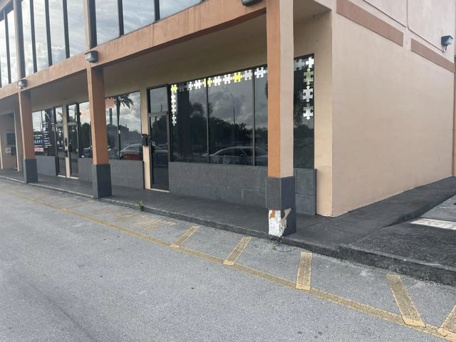 4 of 8 - 1303 N State Road 7 #a-6, Margate, FL