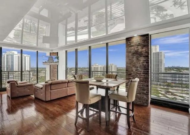 1720 Harrison Street #14h, Hollywood