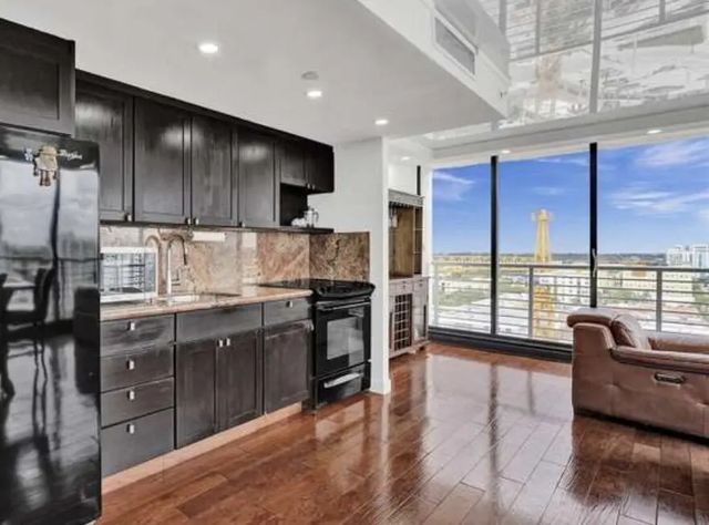 2 of 31 - 1720 Harrison Street #14h, Hollywood, FL