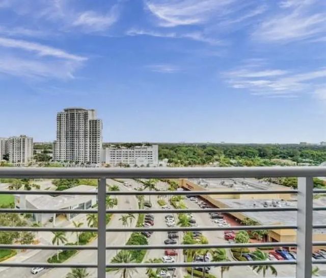5 of 31 - 1720 Harrison Street #14h, Hollywood, FL