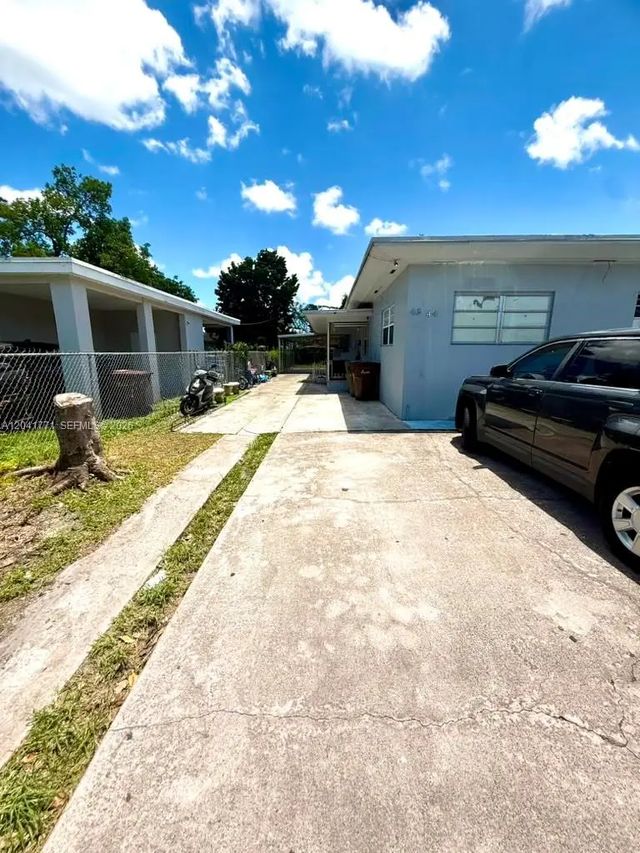 3 of 9 - 42 E 13th Street, Hialeah, FL