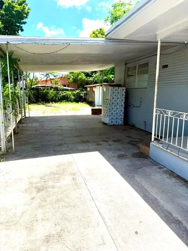 4 of 9 - 42 E 13th Street, Hialeah, FL