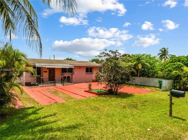 4 of 40 - 11941 Sw 4th Street, Miami, FL
