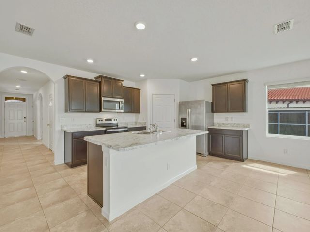 4 of 43 - 718 Sw Crean Terrace Sw, Port St. Lucie, FL