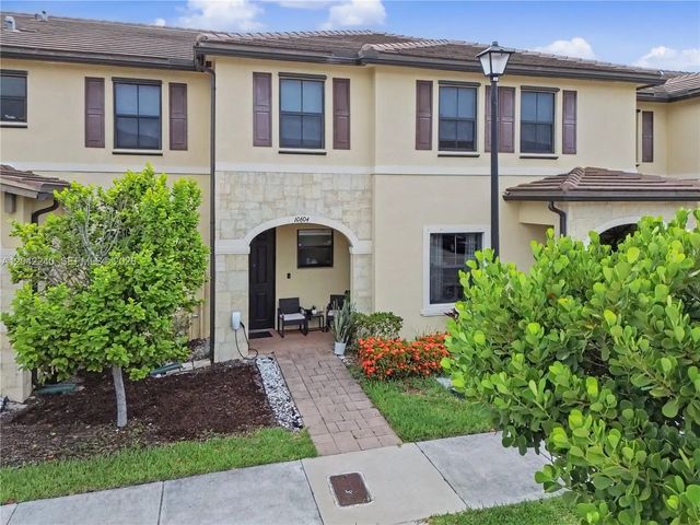 2 of 38 - 10604 W 33rd Lane, Hialeah, FL