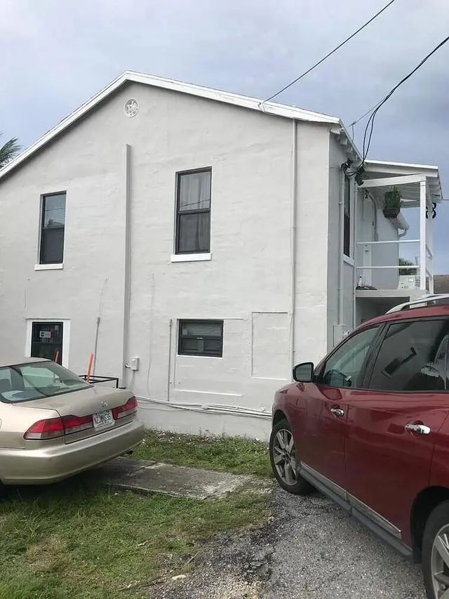 3 of 17 - 711 Palm Beach Lakes Boulevard, West Palm Beach, FL