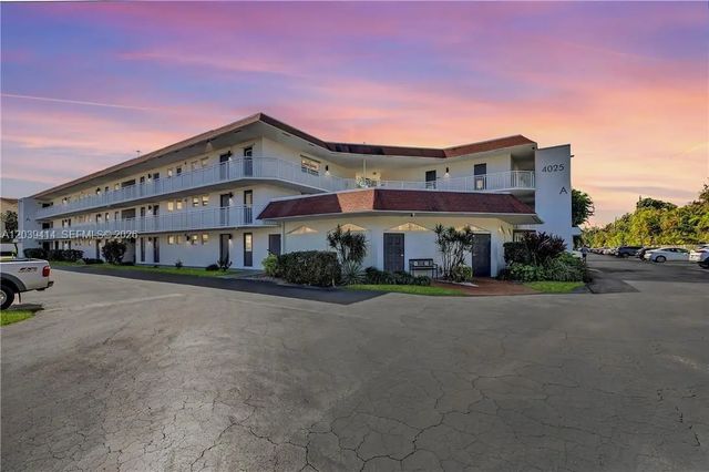3 of 28 - 4025 N Federal Highway #120a, Oakland Park, FL