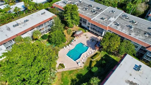 4 of 28 - 4025 N Federal Highway #120a, Oakland Park, FL