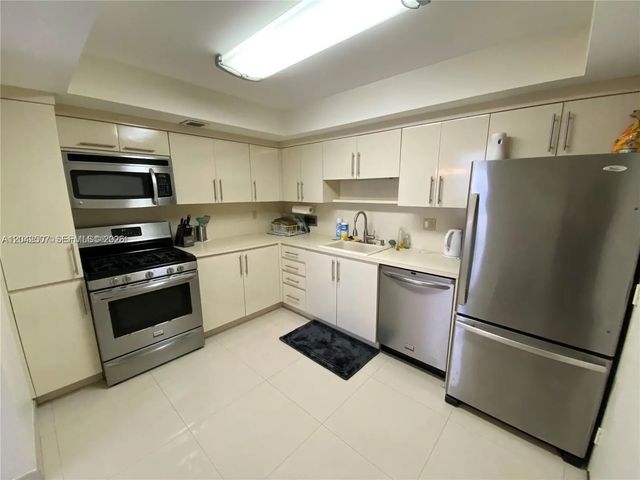 4 of 22 - 2030 S Ocean Drive #412, Hallandale Beach, FL