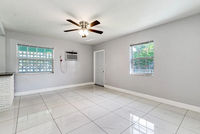 5 of 20 - 1406 Nw 11th Street, Fort Lauderdale, FL