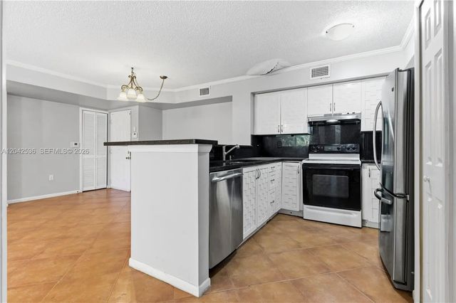 3 of 16 - 1721 Village Boulevard #104, West Palm Beach, FL