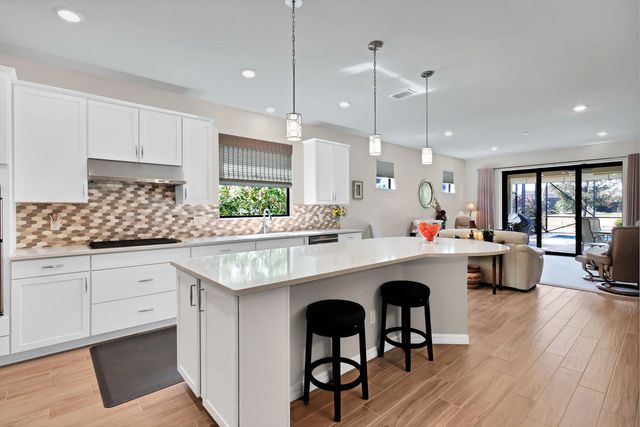 4 of 39 - 5021 Monroe Circle, Vero Beach, FL