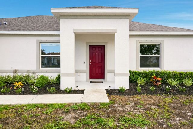 3 of 43 - 201 Sw North Wakefield Circle, Port St. Lucie, FL