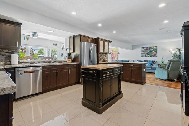 3 of 30 - 4921 Jackson Street, Hollywood, FL