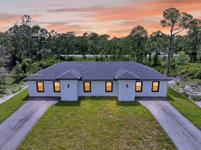 928-930 Hepburn Avenue, Lehigh Acres