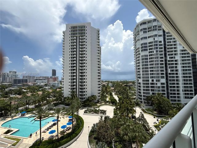21205 Yacht Club Drive #1201, Aventura