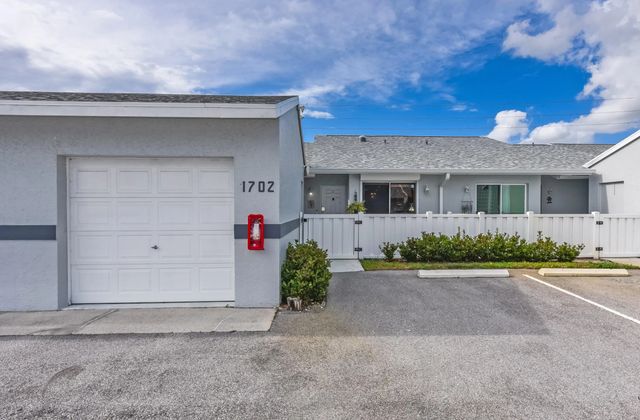 2641 W Gately Drive W #1702, West Palm Beach