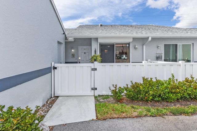 4 of 38 - 2641 W Gately Drive W #1702, West Palm Beach, FL