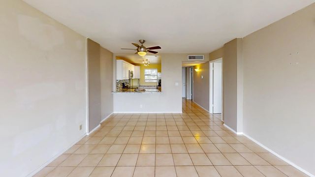 4 of 17 - 108 Royal Park  Drive #unit 4e, Oakland Park, FL