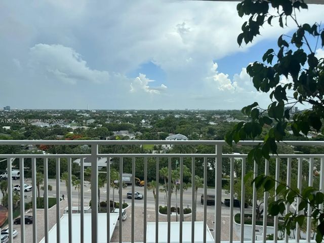 4 of 36 - 5200 N Ocean Boulevard #1012b, Lauderdale-By-The-Sea, FL