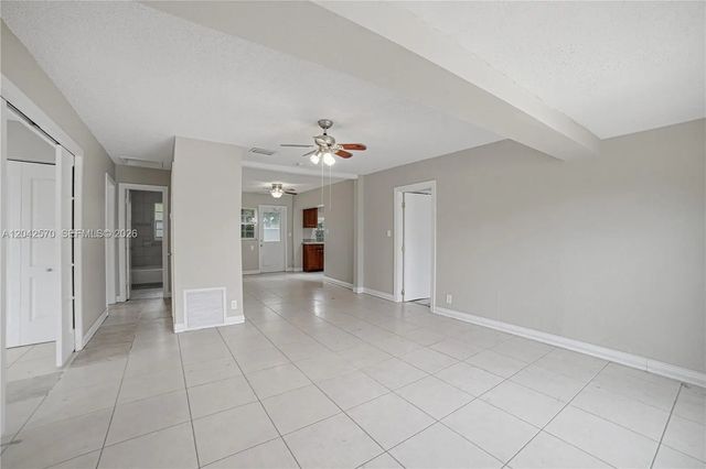 4 of 22 - 5217 Ne 2nd Avenue, Oakland Park, FL
