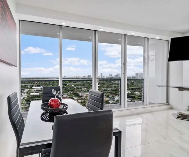 2 of 16 - 1720 Harrison Street #15a, Hollywood, FL