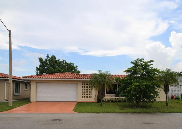 4914 Nw 49th Road, Tamarac