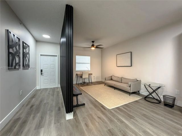 4 of 72 - 10750 Nw 66th Street #504, Doral, FL