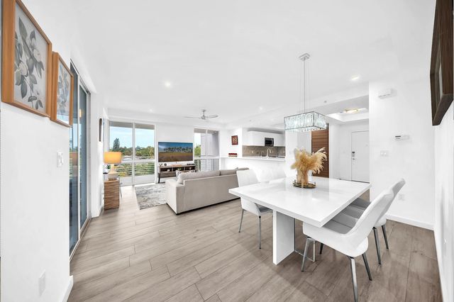 3 of 34 - 51 Se 19th Avenue #303, Deerfield Beach, FL