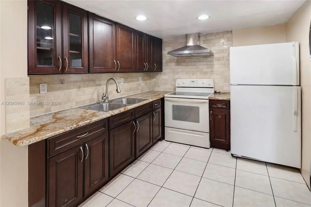 6336 Boulevard Of Champions #5, North Lauderdale