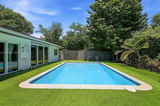 4 of 37 - 110 Nw 125th Street, North Miami, FL