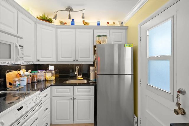 2 of 25 - 2851 Leonard Drive #j210, Aventura, FL