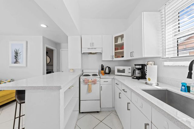 5 of 23 - 1947 Adams Street #1-2, Hollywood, FL
