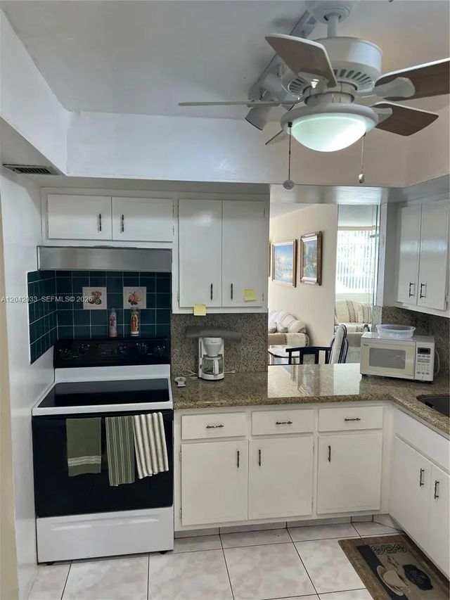 4 of 32 - 1351 Ne Miami Gardens Drive #222e, Miami, FL