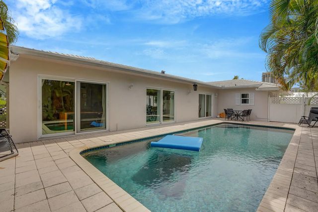 2 of 7 - 1211 Bimini Lane, Riviera Beach, FL
