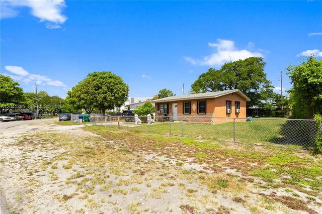 2 of 42 - 555 Harem Avenue, Opa-Locka, FL