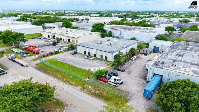 16350 Nw 48th Avenue, Miami Lakes