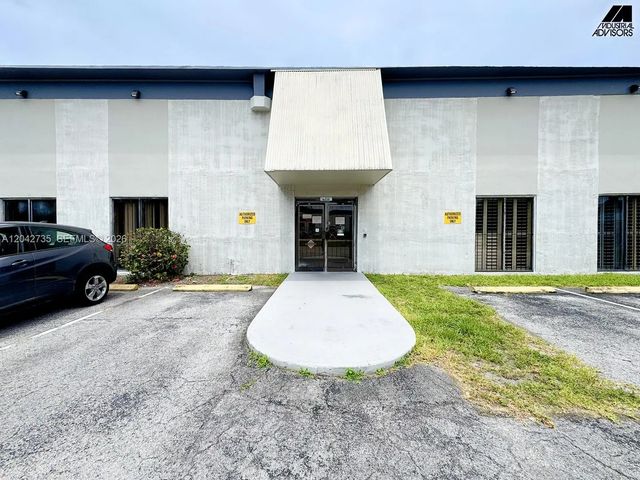 3 of 35 - 16350 Nw 48th Avenue, Miami Lakes, FL