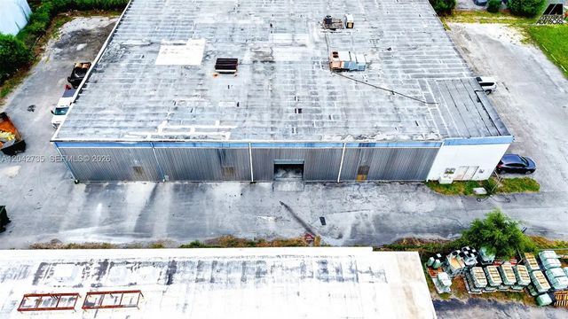 4 of 35 - 16350 Nw 48th Avenue, Miami Lakes, FL