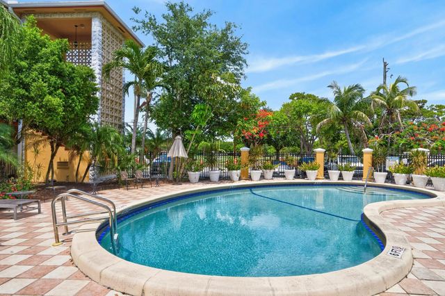 2 of 29 - 744 Ne 14th Avenue #21, Fort Lauderdale, FL