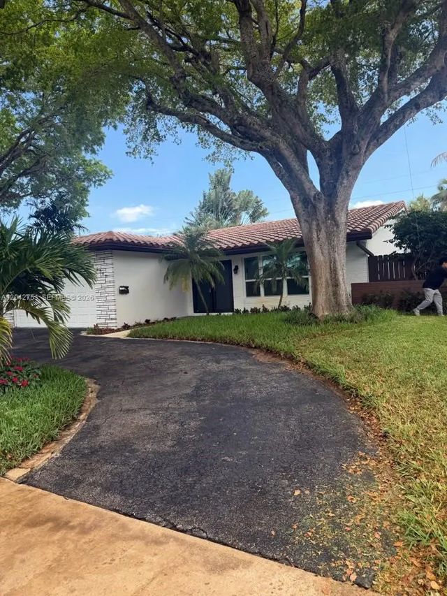 3 of 14 - 5300 Adams Street, Hollywood, FL