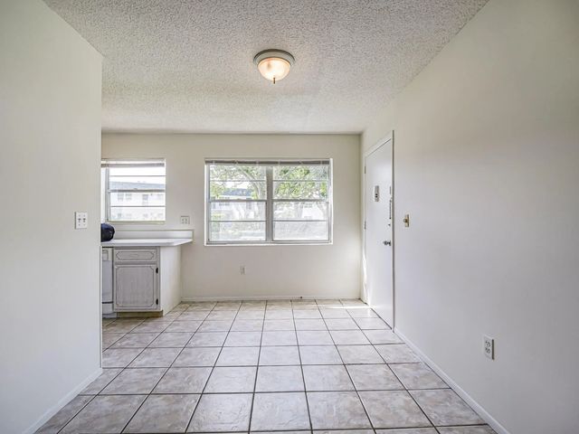 3 of 28 - 2800 Indian River Boulevard, Vero Beach, FL