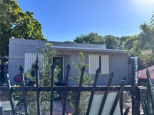3 of 30 - 2737 Nw 13th Avenue, Miami, FL